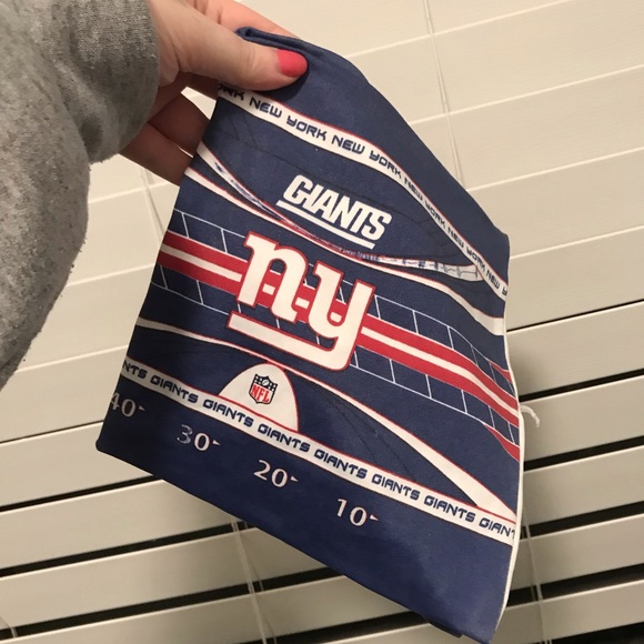 New York Giants Book Cover 🏈 - Picture 5 of 6